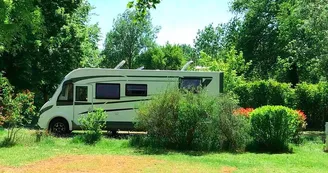 Aire d'accueil et de services sur camping Aire d'accueil et de services sur camping