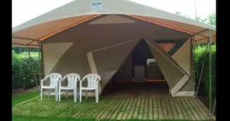 Bungalow toilé et chalets/tonneaux Les Nières