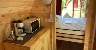Bungalow toilé et chalets/tonneaux Les Nières