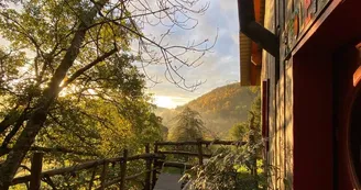 Cabane perchée La Pôlette Cabane perchée La Pôlette