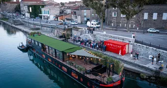 Bed and Bicycle - La Péniche
