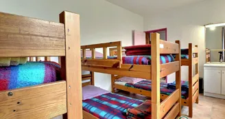 Gîte d'étape communal : L'abri Gîte d'étape communal : L'abri