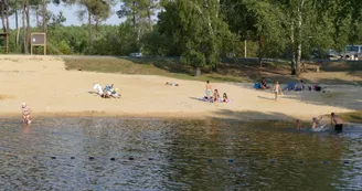Plage du lac de Montendre