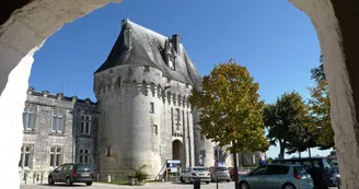Jonzac, Ville historique et thermale Jonzac, Ville historique et thermale