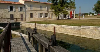Jonzac, Ville historique et thermale Jonzac, Ville historique et thermale
