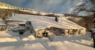 La Ferme de Médille - Gîte d'étape La Ferme de Médille - Gîte d'étape