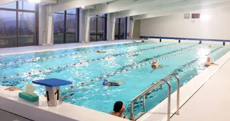 Piscine intercommunale à Vernoux-en-Vivarais Piscine intercommunale à Vernoux-en-Vivarais