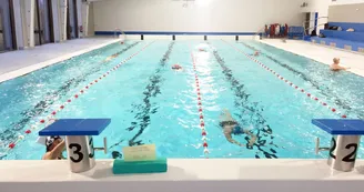 Piscine intercommunale à Vernoux-en-Vivarais Piscine intercommunale à Vernoux-en-Vivarais