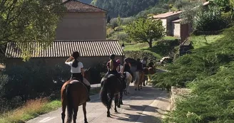 Balade en famille - Ferme Equestre le Foussac