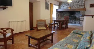 Gîte des Tranchouses : L'Oustal