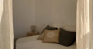Villa Le Bélieu, gîte 4 * accessible PMR, climatisation /grande piscine privée, 4-5 personnes SUD Ardèche