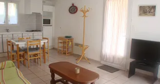 Gîte M. Mme Assenat Michel et Patricia - Appartement 2 - 1er étage