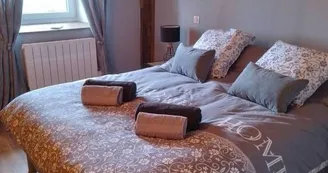Chambres d'hôtes et table d'hôtes : Le doux refuge Chambres d'hôtes et table d'hôtes : Le doux refuge