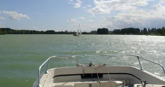OT Montargis Balade en bateau OT Montargis Balade en bateau