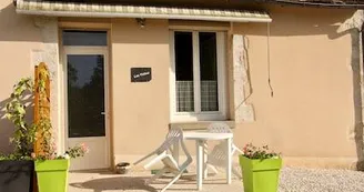Ouzouer sur Trézée-gite du canal les fichus-La terrasse Ouzouer sur Trézée-gite du canal les fichus-La terrasse