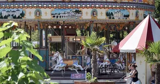 A bord du carrousel - Family park, Sorigny.