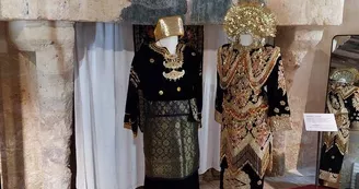 Musée des costumes et parures du monde Musée des costumes et parures du monde