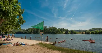 Baignade dans le Lot à Luzech_03 © Lot Tourisme - C. ORY Baignade dans le Lot à Luzech_03 © Lot Tourisme - C. ORY