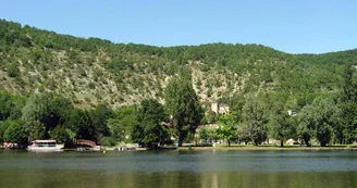 Baignade dans le Lot à Luzech_01 © Lot Tourisme - C. ORY Baignade dans le Lot à Luzech_01 © Lot Tourisme - C. ORY