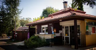 Camping Le Quercy 2021 par Claire Macnamara-39 Camping Le Quercy 2021 par Claire Macnamara-39
