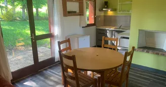 Le Petit Bois 46 - Village de gîtes et Camping