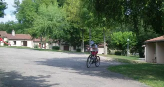 Le Petit Bois 46 - Village de gîtes et Camping