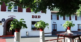 Hotel restaurant Manechenea - facade - St Etienne de Baïgorry