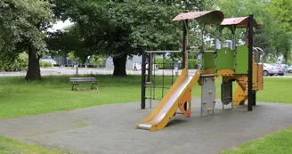 Aire de jeux avenue Philippon 03 - Pau Pyrénées Tourisme