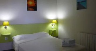 La chambre d'un appartement La chambre d'un appartement
