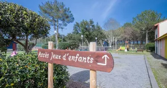 residence-les-villas-du-lac-soustons-appartement-jeux-enfants-2_1