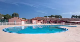 residence-les-villas-du-lac-soustons-piscine_1