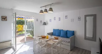 residence-les-villas-du-lac-soustons-villa-M3P6-sejour-1_1