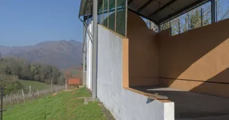 Oronozia-Baigorri-Fronton-couvert-2