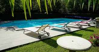 Piscine--Bellevue Piscine--Bellevue