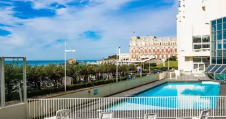 Résidence Victoria Surf - Biarritz - Piscine Résidence Victoria Surf - Biarritz - Piscine