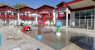 residence_nemea_urr_10. Aire de jeux d'eau - @Christophe Boury residence_nemea_urr_10. Aire de jeux d'eau - @Christophe Boury