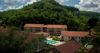 Les Eyzies-de-Tayac-Le Clos du Rocher-Extérieur