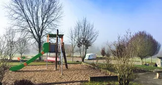 Aire d'accueil camping-car d'Oradour-sur-Glane Aire d'accueil camping-car d'Oradour-sur-Glane