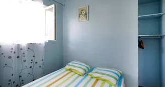 airezabal-chambre lit 140 airezabal-chambre lit 140