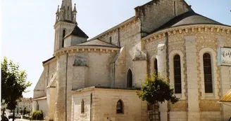 Eglise NEUVIC Eglise NEUVIC