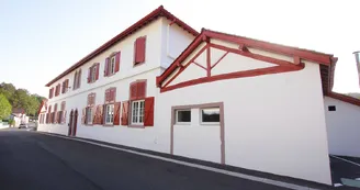 Erreka Gorri-façade