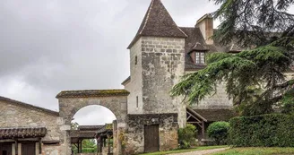 CHATEAU DE LAUQUERIE ENTREE800x600 CHATEAU DE LAUQUERIE ENTREE800x600