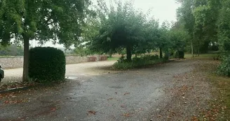 montignac de lauzun-aire de stationnement-emplacements
