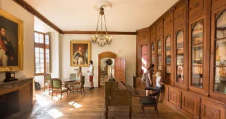 Château de Pompadour et Ecuries de l'Orangerie_3 Château de Pompadour et Ecuries de l'Orangerie_3