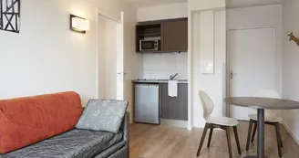 Deux pièces 4 personnes Deux pièces 4 personnes