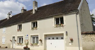 La Fontaine.jpg La Fontaine.jpg
