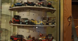 musée des voitures miniatures1.jpg musée des voitures miniatures1.jpg