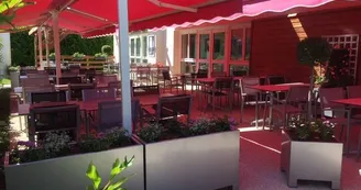 TERRASSE.JPG TERRASSE.JPG