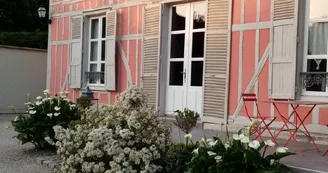 La façade en avril /mai La façade en avril /mai
