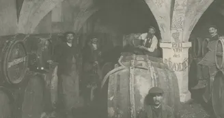 Le Cellier.jpg Le Cellier.jpg